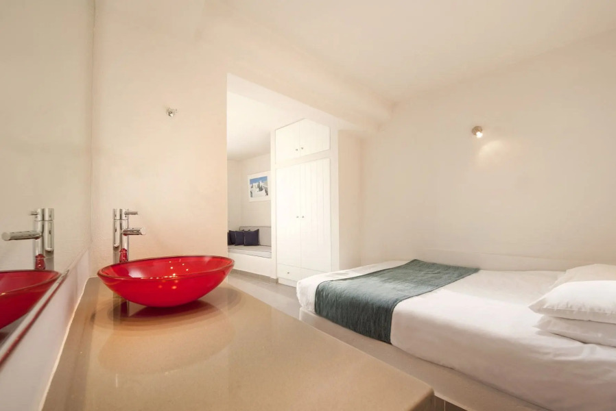 Regina Mare Adults Only