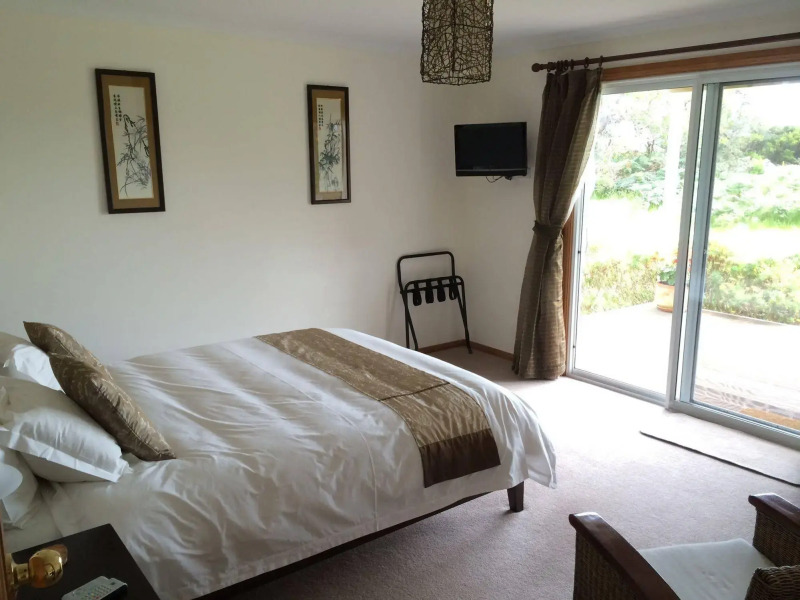 Harpers On The Beach