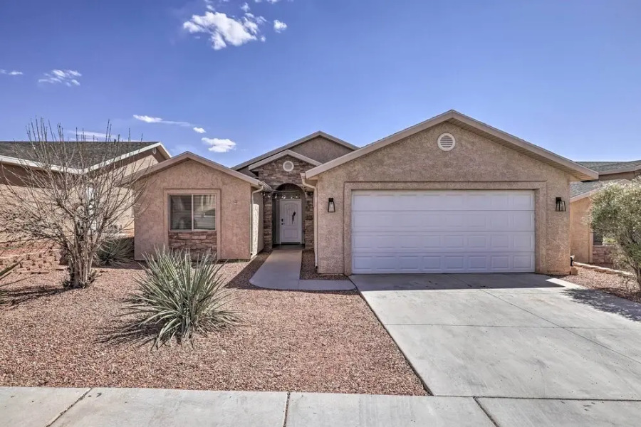 Modern Page Retreat w/ View, 9 Mi to Wahweap Beach