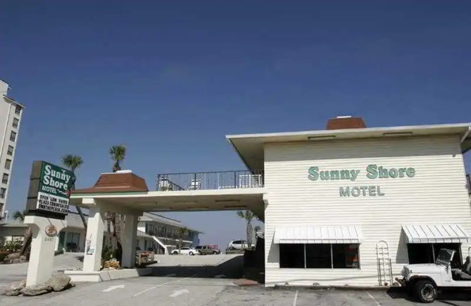 Sunny Shores Motel