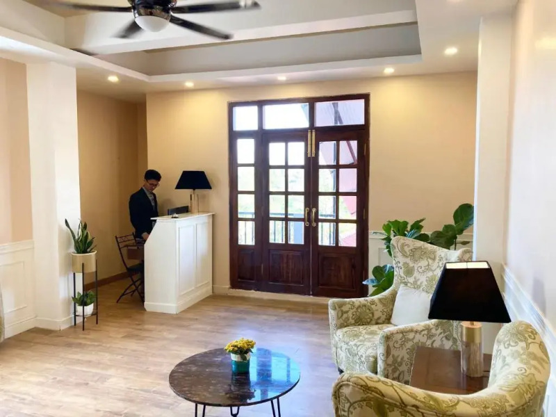 Shalom Farmhouse by the hillside