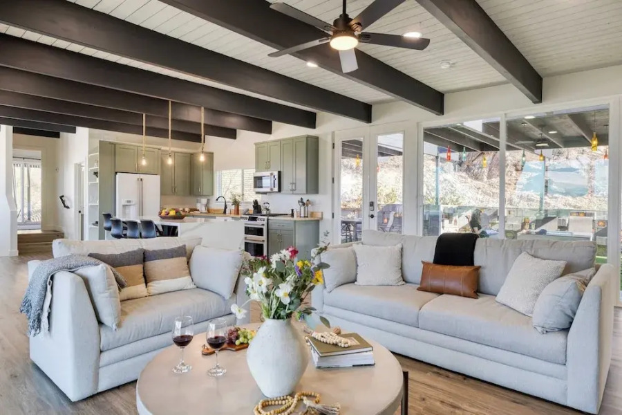 Panoramic Views, Private Pool, Patio Lounge w/ Firepit Royal Palm by Avantstay