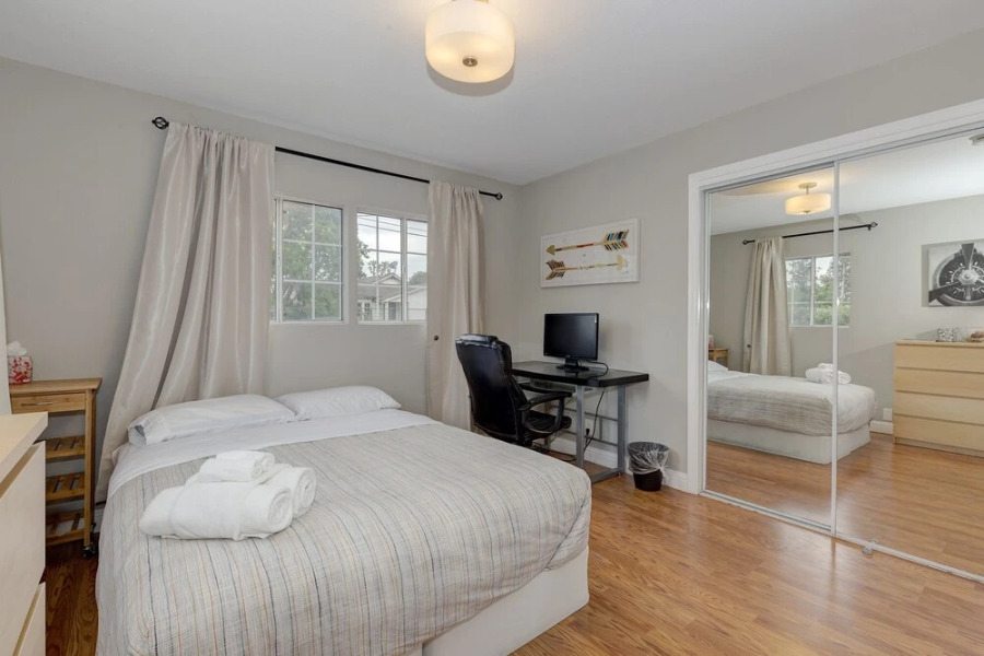 Cozy 2bd House, Minutes From Fb And Stanford Univ! 2 Bedroom Home by RedAwning