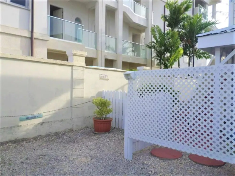 Annabelle's Apartments