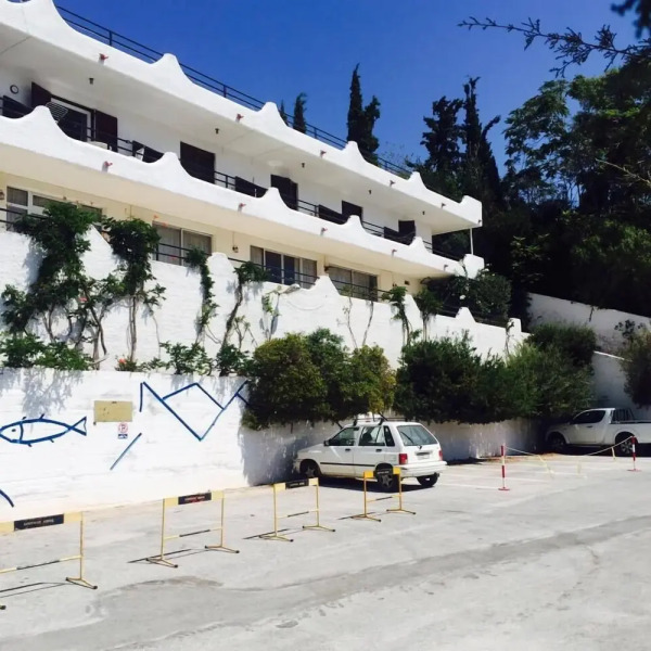 Daskalio Resort Adamis