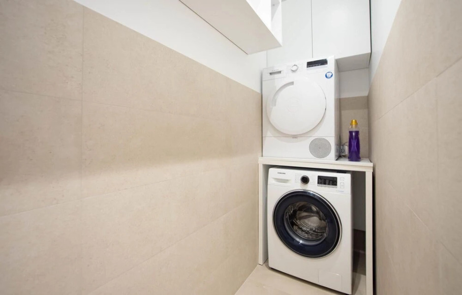 Stunning Apartment in Kastel Gomilica With 3 Bedrooms, Jacuzzi and Wifi