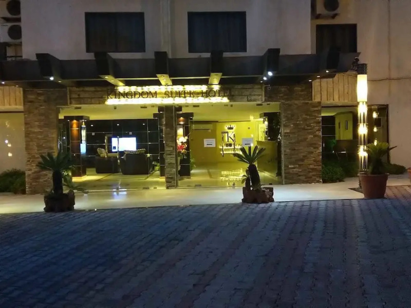 Kingdom Suite Hotel