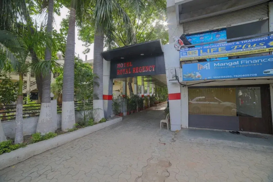 OYO 46286 Hotel Royal Regency