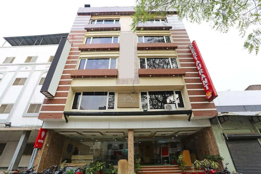 Capital O 1547 Hotel The Oasis