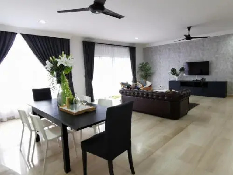 LSE @ Palm Garden Condominium