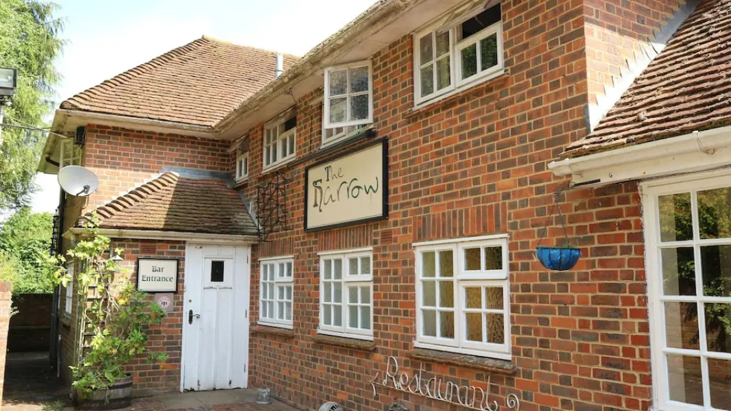 Harrow Inn