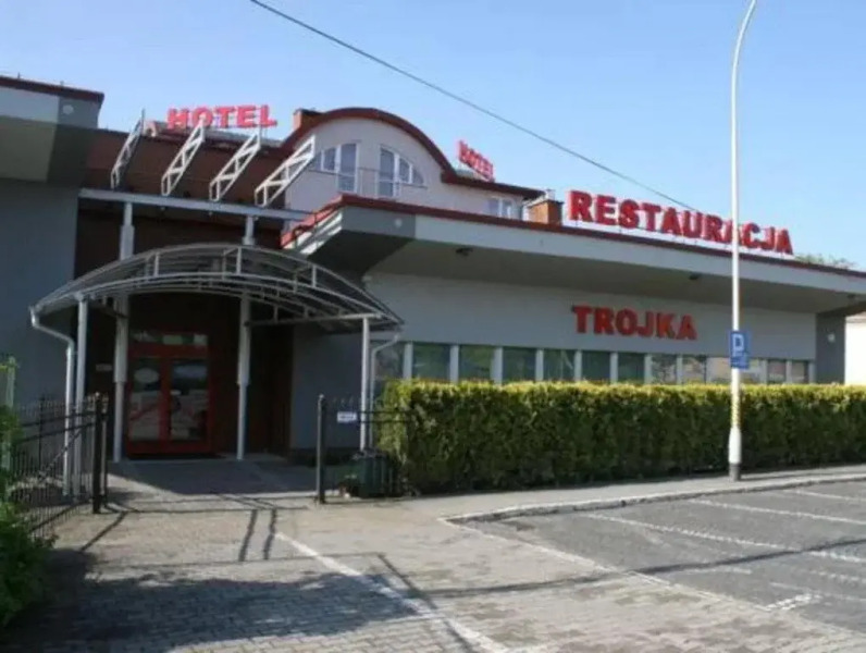 Hotel Trojka