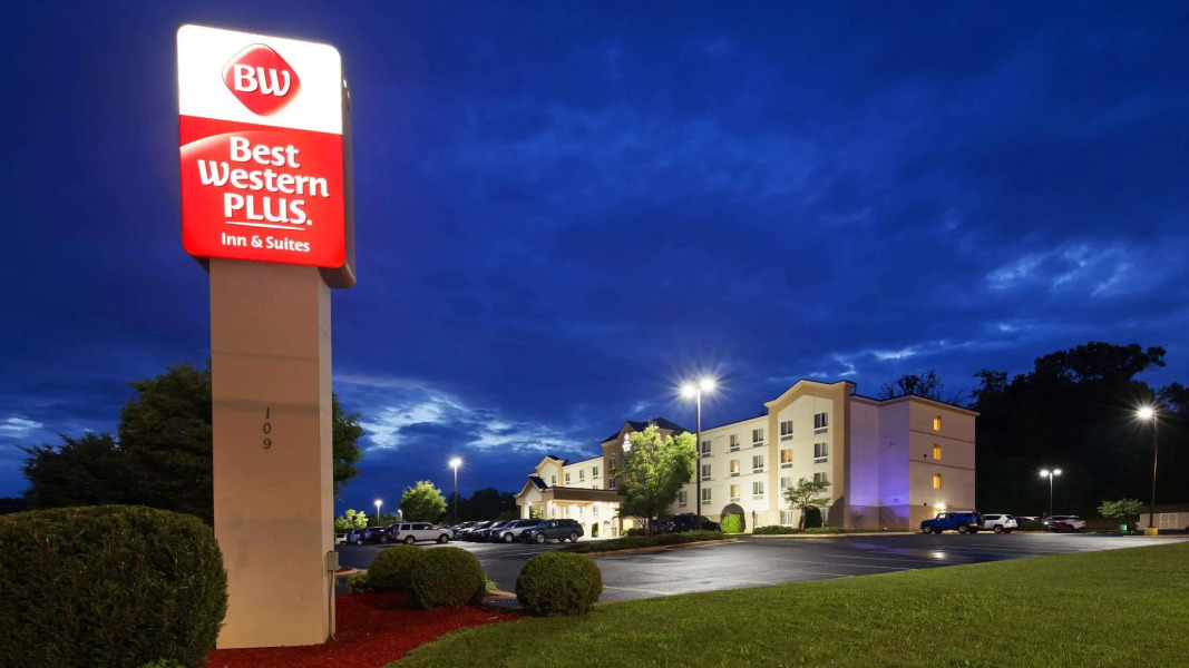 Best Western Plus Waynesboro Inn & Suites Conference Center
