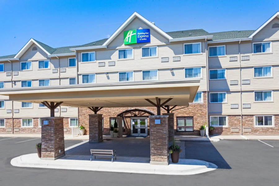 Holiday Inn Express & Suites Fredericton by IHG
