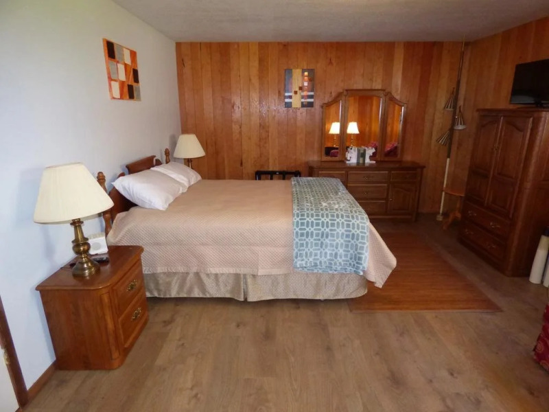 Crown House Bed & Breakfast