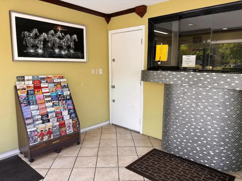 Sunrise Inn By OYO Newport News US-60