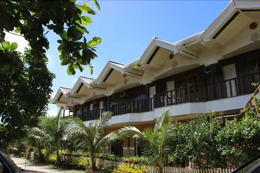 Villa Limpia Beach Resort