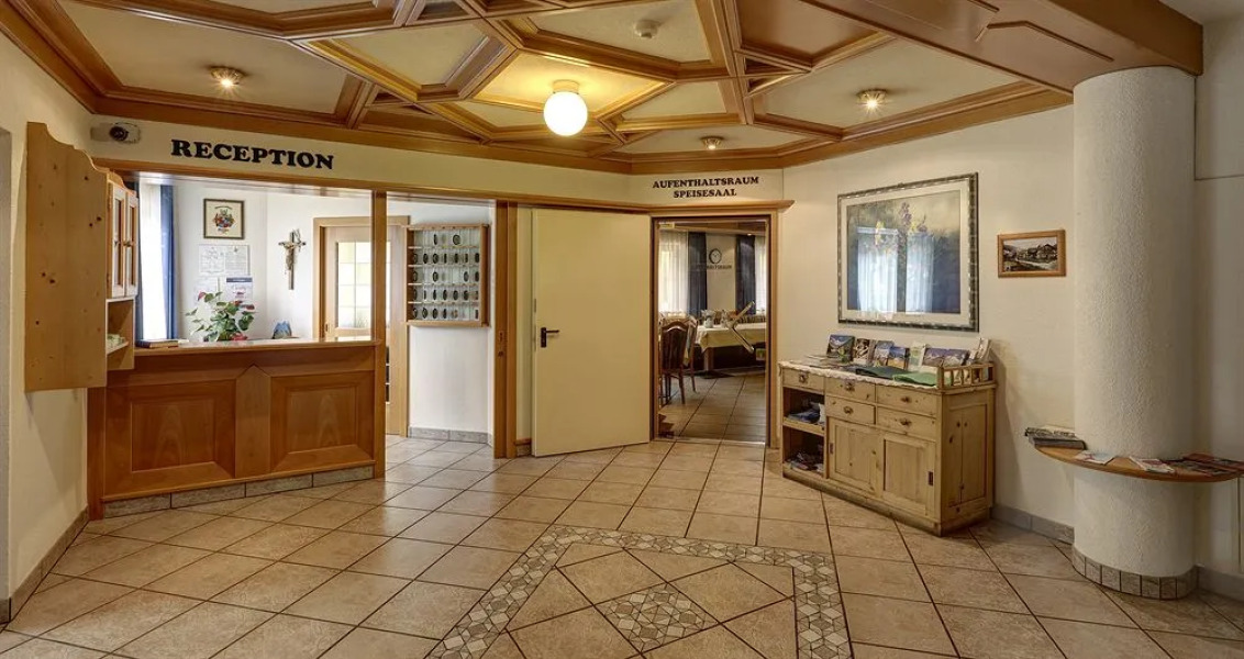 Ahrner Wirt Apartments