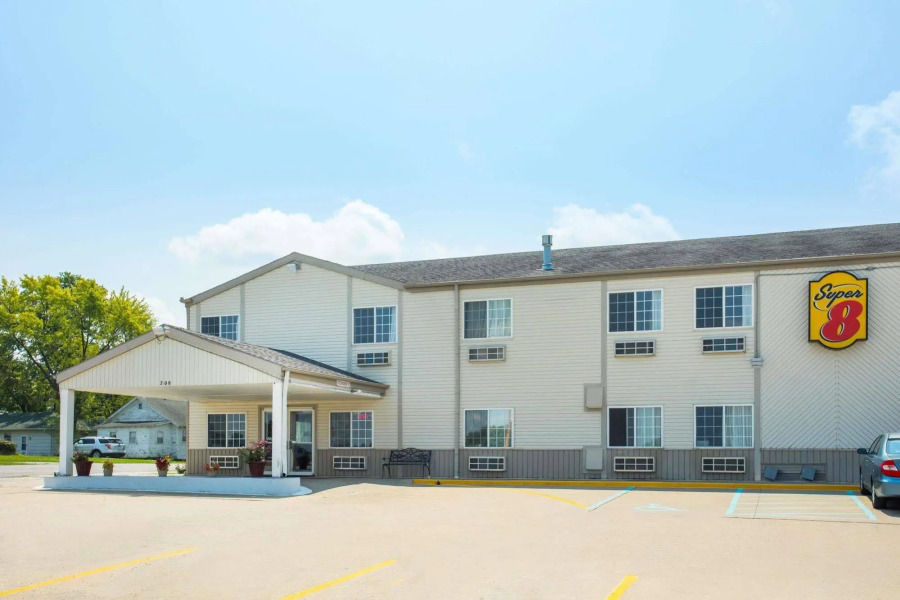 Super 8 Sweet Springs