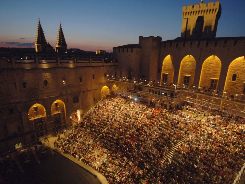 Stunning Villa in Sorgues With Swimming Pool