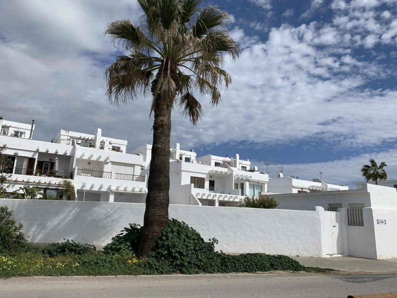 Apartamento F1 Urb Las Cañas