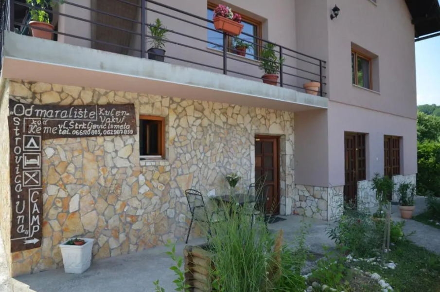 Seosko domacinstvo Una-Ostrovica