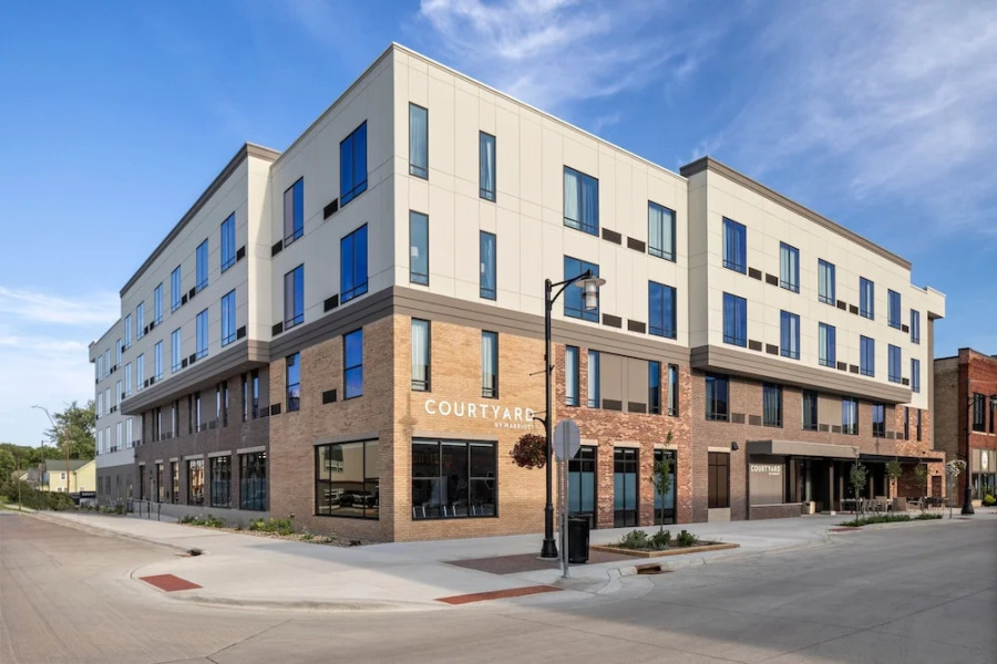 Courtyard Owatonna Downtown