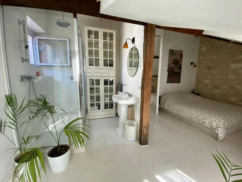 L'académie de Clémence, Guest House Paris-Roland-Garros