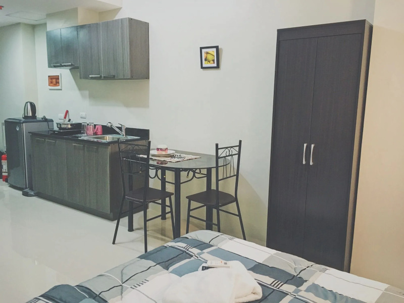 Vista Shaw by Charles