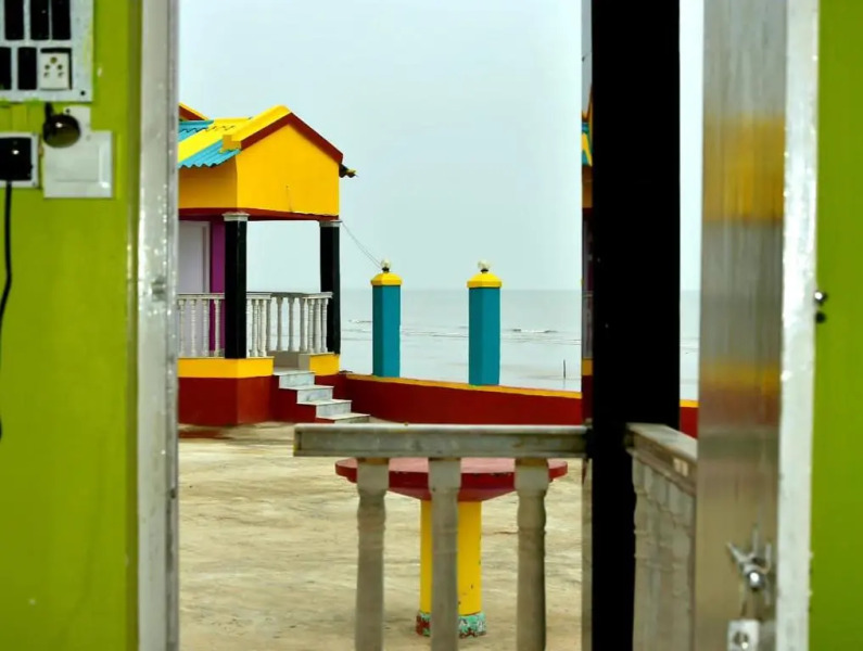 The Golden Beach Resort