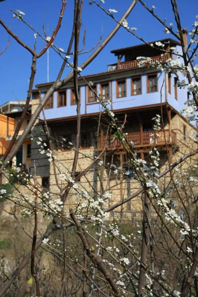 Kokkino Spiti Boutique Hotel