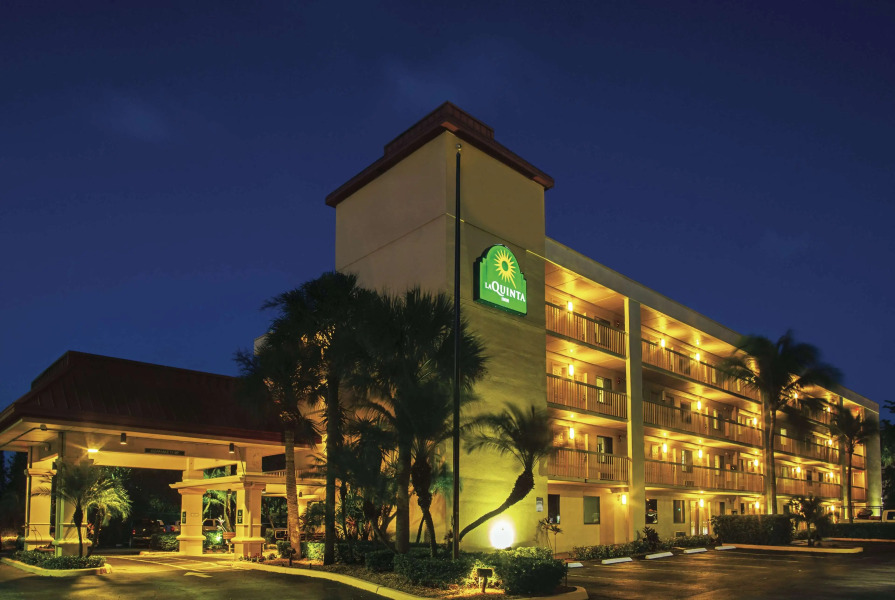 La Quinta Inn by Wyndham West Palm Beach - Florida Turnpike