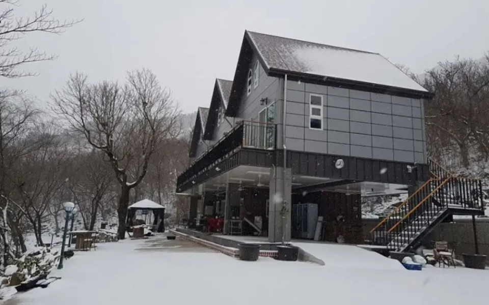 Gwangyang Banwolsanjang Pension