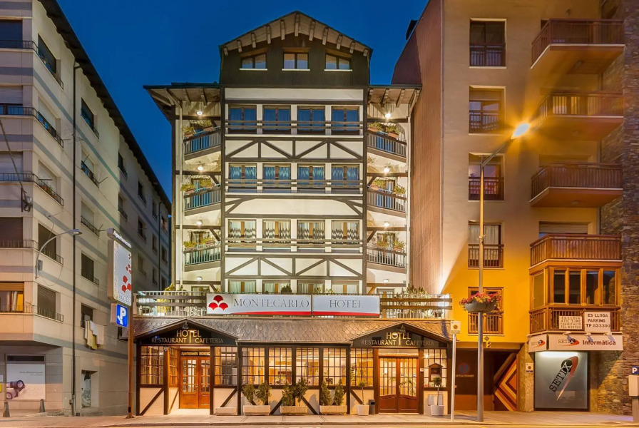 Hotel Montecarlo
