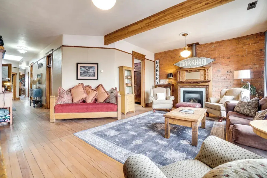 Historic Laramie Apt: Walk to Shops & Restaurants