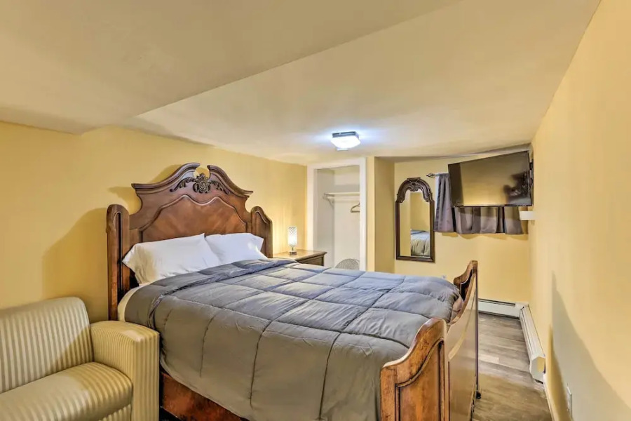 Quaint New Jersey Getaway - Walk to Parks!