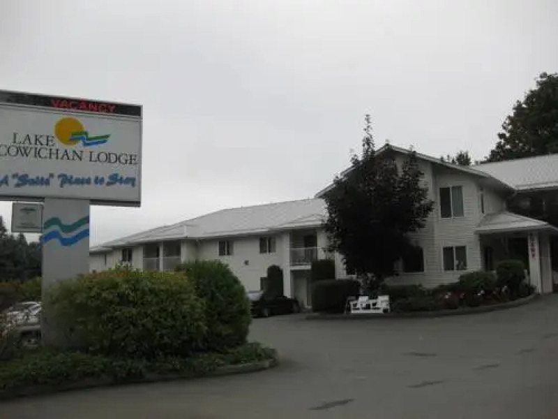 Lake Cowichan Lodge