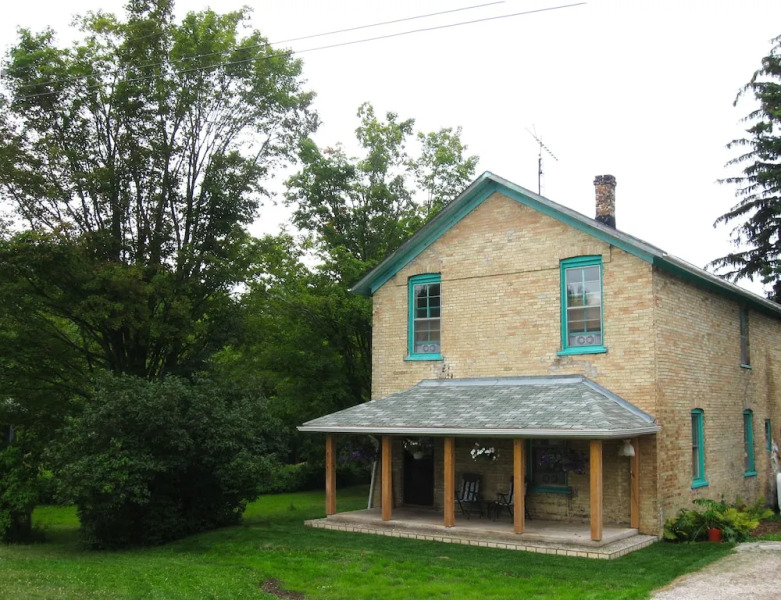 6 bedroom Mill House by the Falls