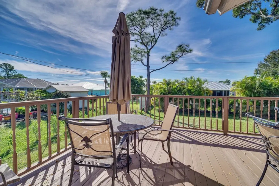 Sebastian Home w/ Large Deck Near Golfing & Beach