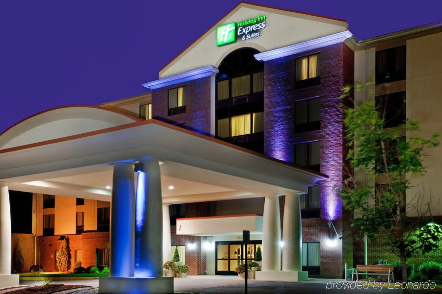 Holiday Inn Express Hotel & Suites Chesapeake by IHG