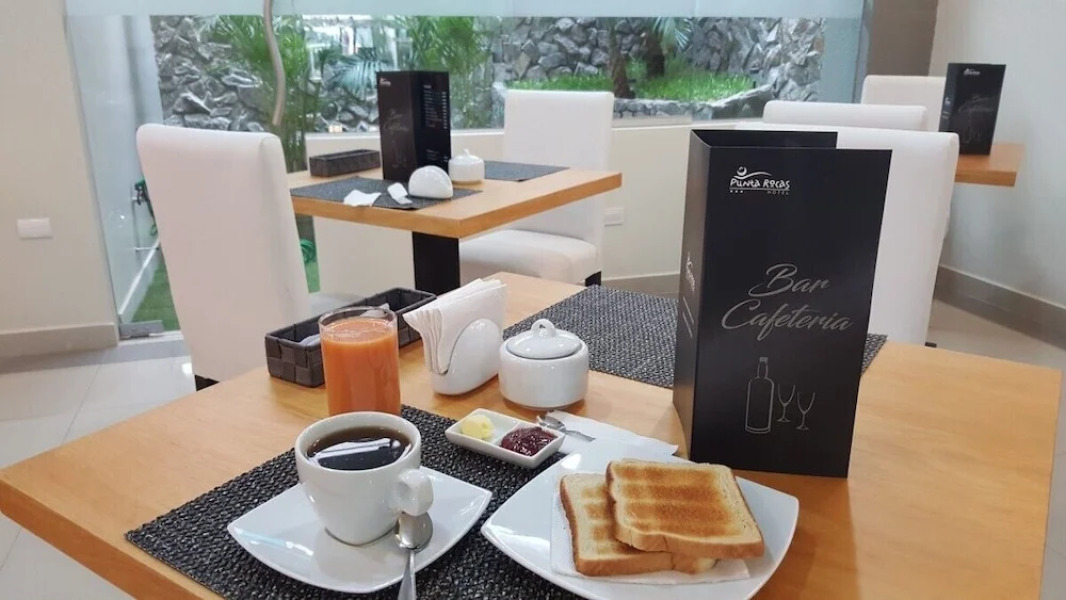 Hotel Punta Rocas Huacho