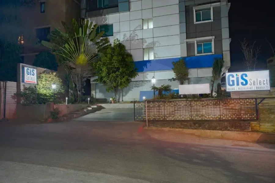 Gis Select Banjara Hills