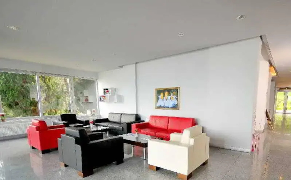 Belde Hotel and Convention Center