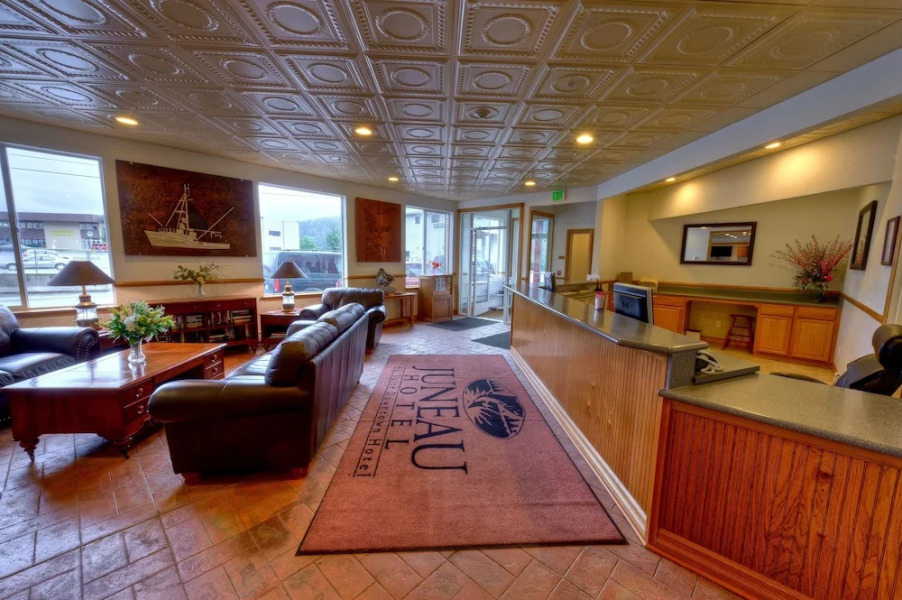 Juneau Hotel