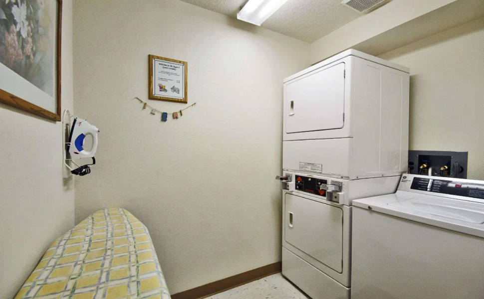 Super 8 by Wyndham Kirksville-University Area