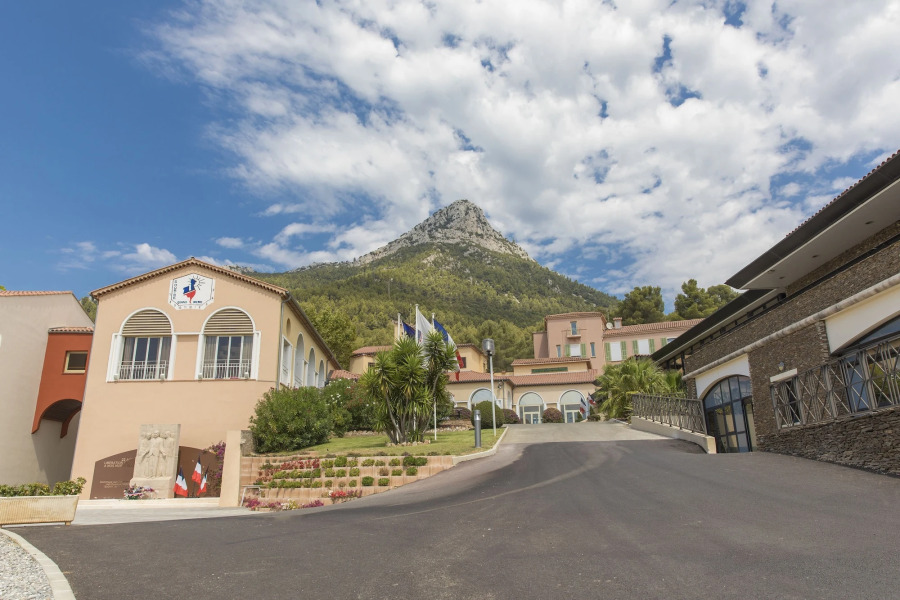 Domaine des Gueules Cassées