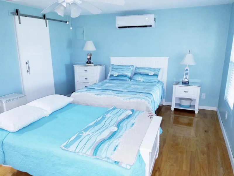 Coastal Cottage Bay House