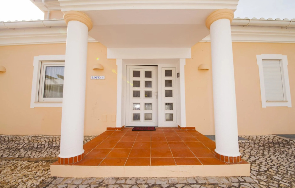 D08 - Bay View Villa in Vale da Lama