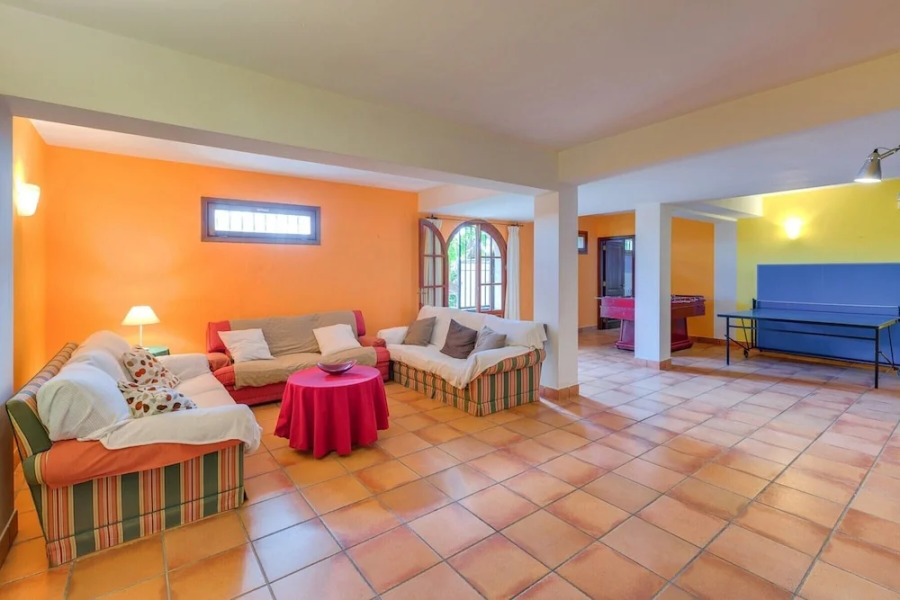 New! Villa Alaro by Priority