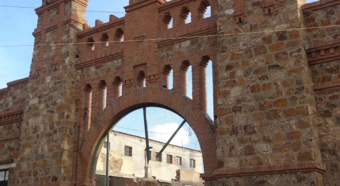 Hosteria Rio Toro Ara